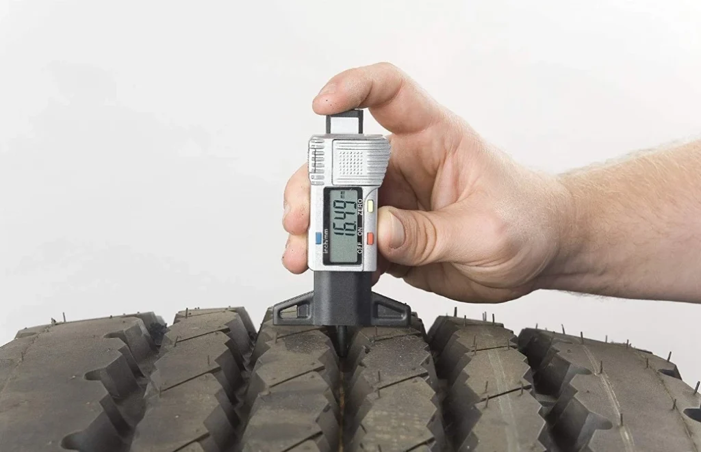 عمق سنج اجزای تشکیل دهنده